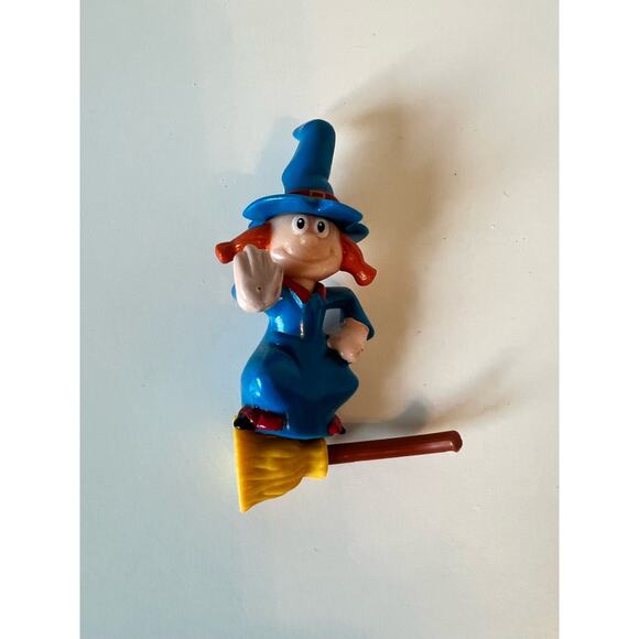 Witch Broom Toy Magic School Lesson Ferrero Kinder Surprise Figures - Picture 4 of 5